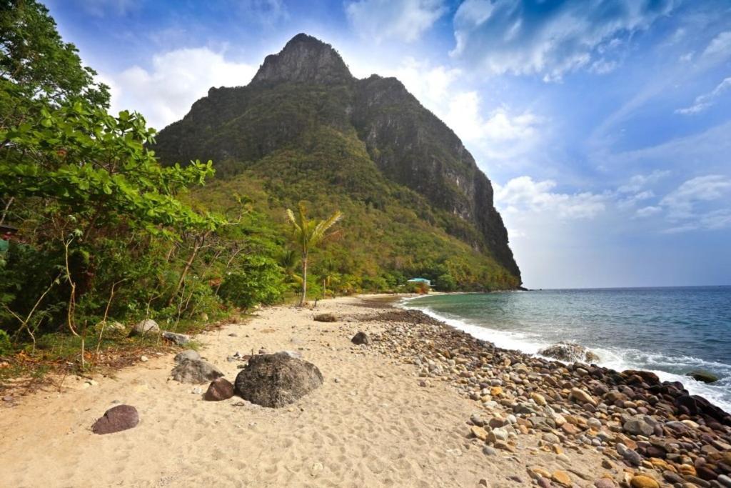 Authentic St, Lucian Experience At Prestigious 2-Bed Villa - Colibri Cottage Villa Soufriere Bagian luar foto