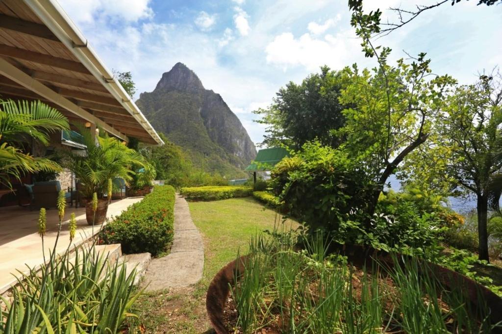 Authentic St, Lucian Experience At Prestigious 2-Bed Villa - Colibri Cottage Villa Soufriere Bagian luar foto