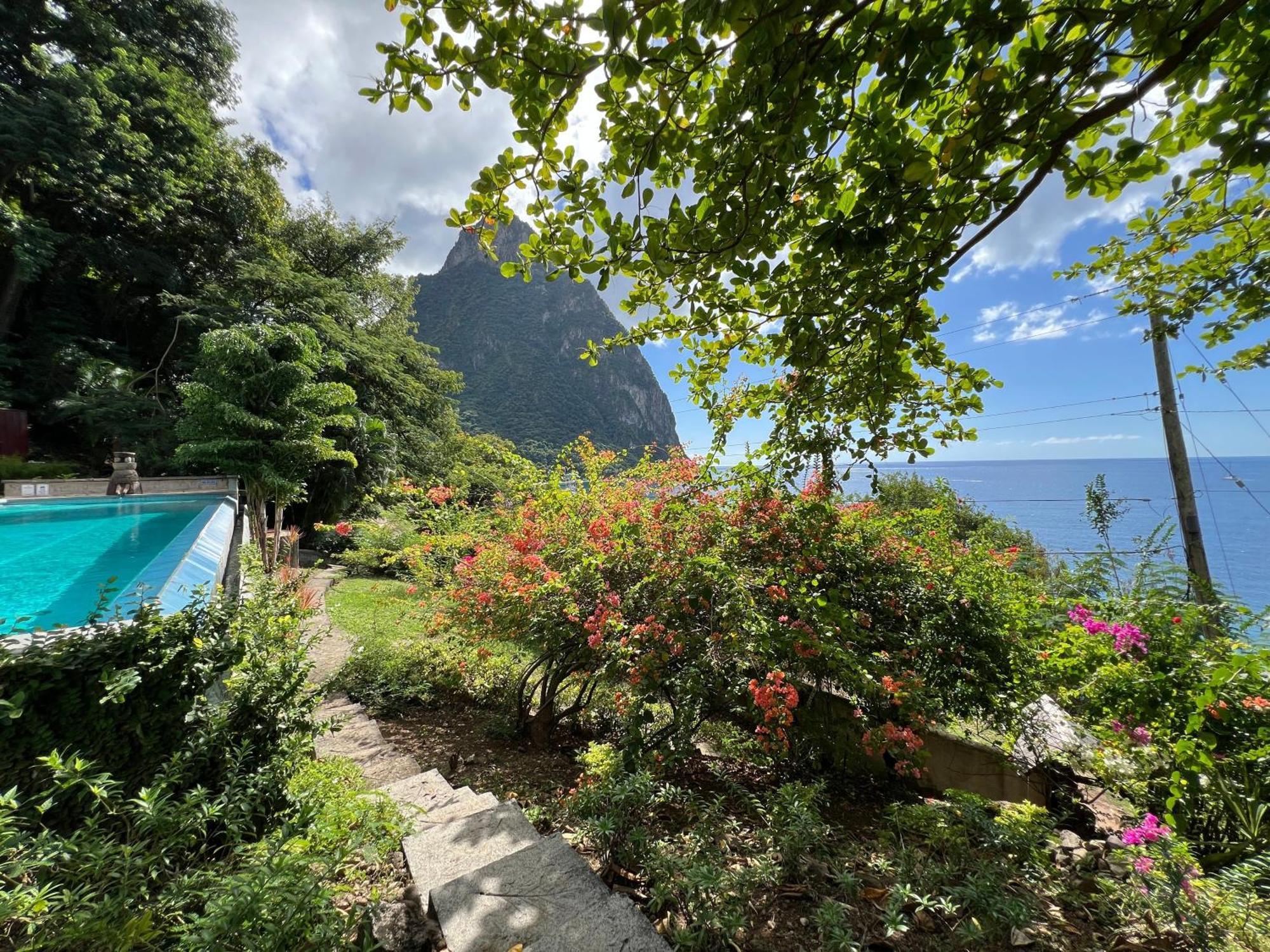 Authentic St, Lucian Experience At Prestigious 2-Bed Villa - Colibri Cottage Villa Soufriere Bagian luar foto